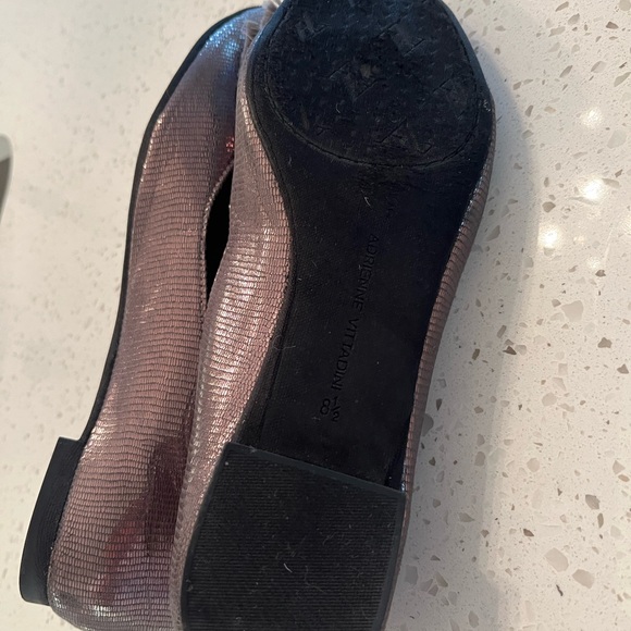 Pretty fun dressy pewter flats w/rhinestone fancy embellishment - Picture 10 of 11